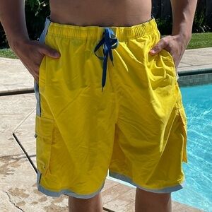 NWT CLUB ROOM XL Yellow Swim Trunks with Cargo Pockets MT14